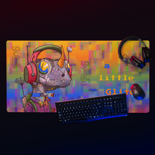 guitos Glitch Retro Tech Gecko XL Extended Gaming Mouse Mat & Desk Mat